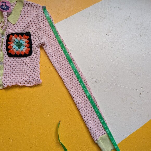 Upcycled Designer Long Sleeve Knit Granny Square Collared Crop Top Megan O'Cain - Picture 11 of 11